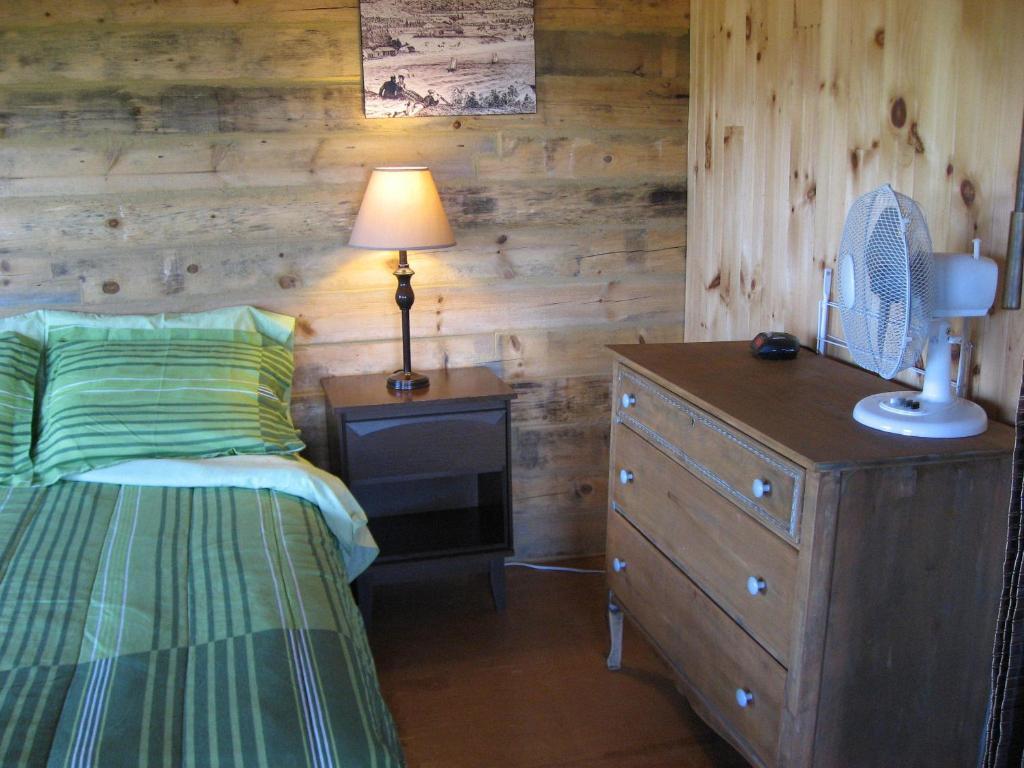 Chalet De La Montagne Villa Tadoussac Kamer foto