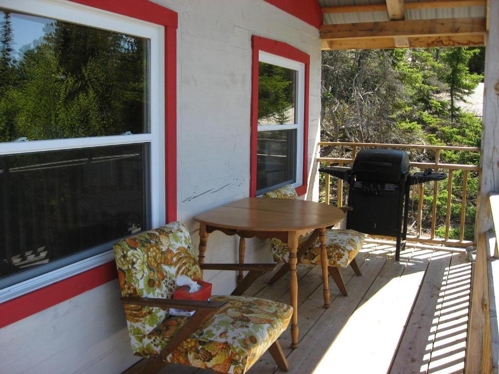 Chalet De La Montagne Villa Tadoussac Buitenkant foto